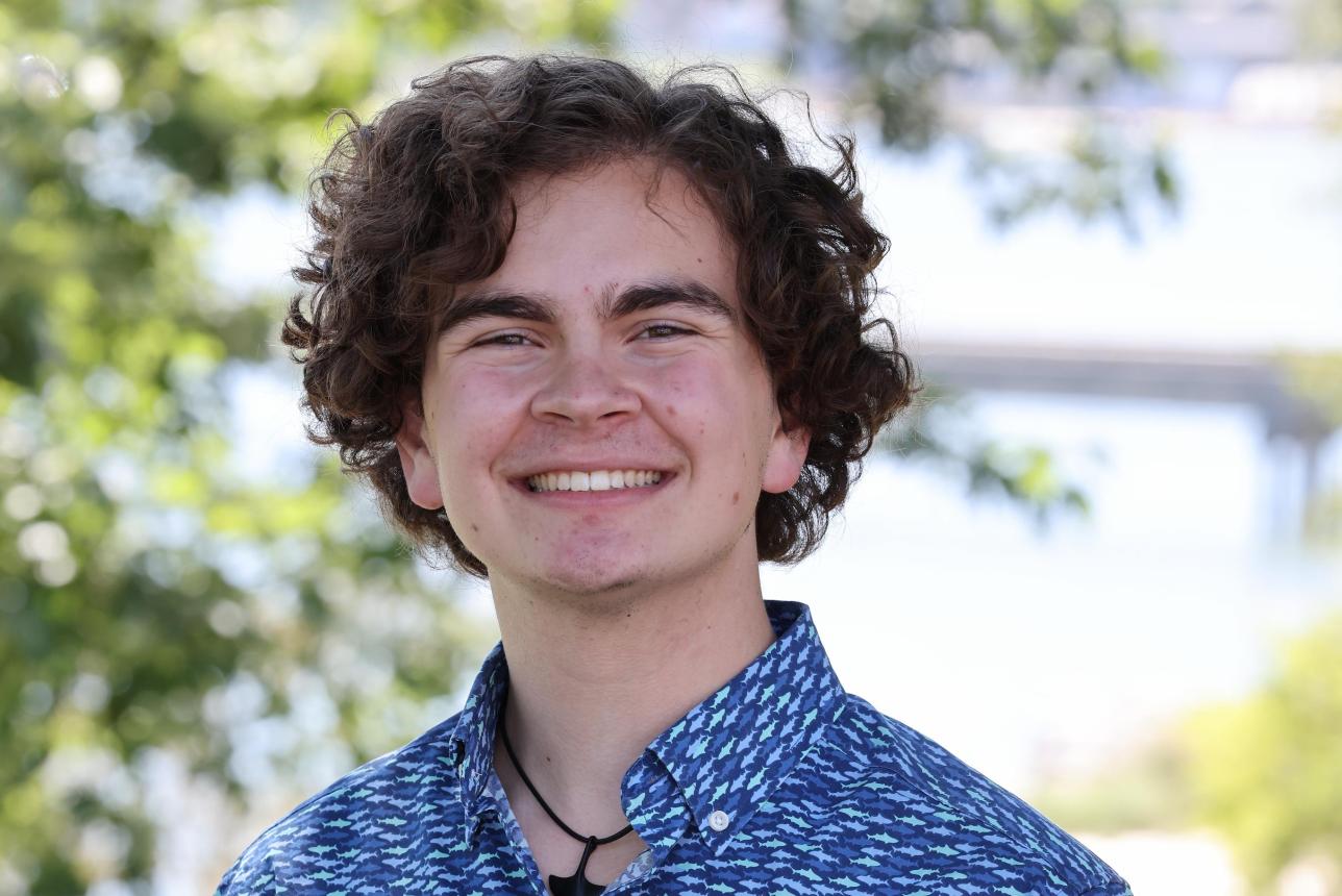 2025 Stravitz Scholar Elias Mitrokostas